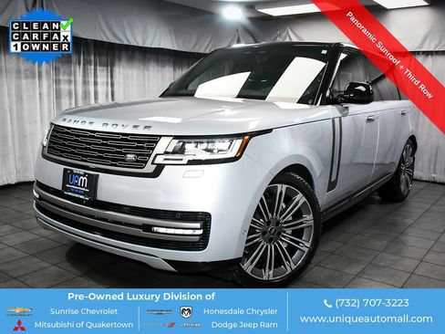 Used 2024 Land Rover Range Rover Long Wheelbase SE AWD/4WD image 1