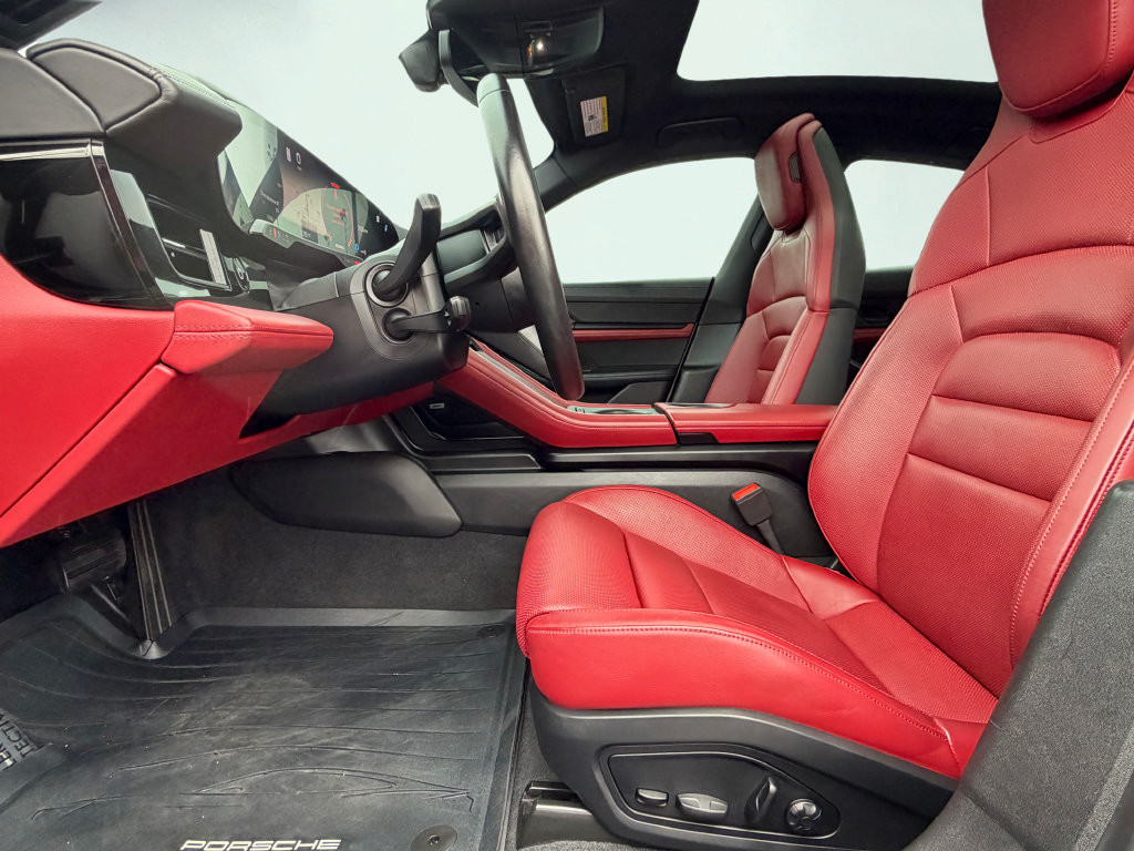 Used 2022 Porsche Taycan RWD image 47
