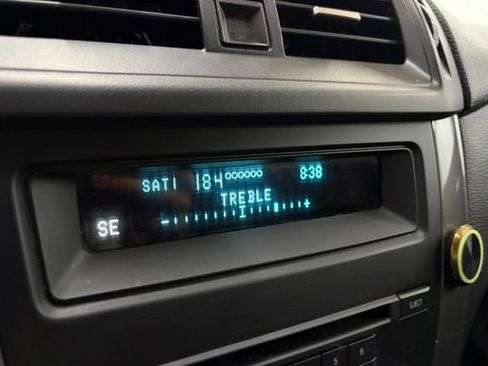 Used 2010 Ford Fusion Sport FWD image 39