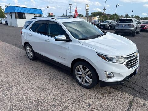 Used 2018 Chevrolet Equinox Premier AWD/4WD image 6
