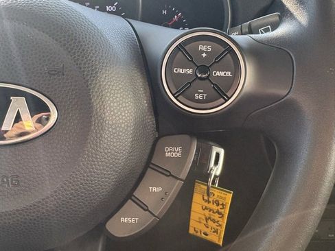 Used 2019 Kia Soul image 17