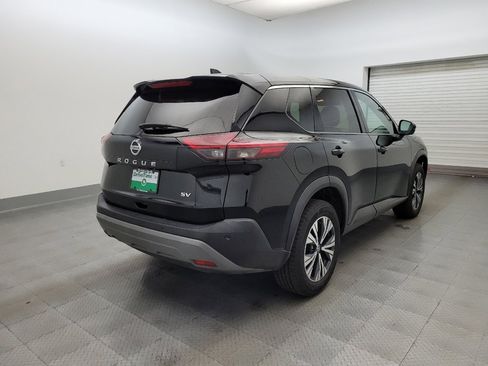 Used 2021 Nissan Rogue SV image 9