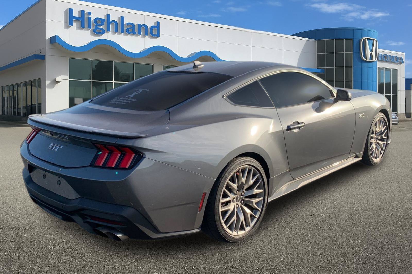Used 2025 Ford Mustang GT Premium RWD image 5