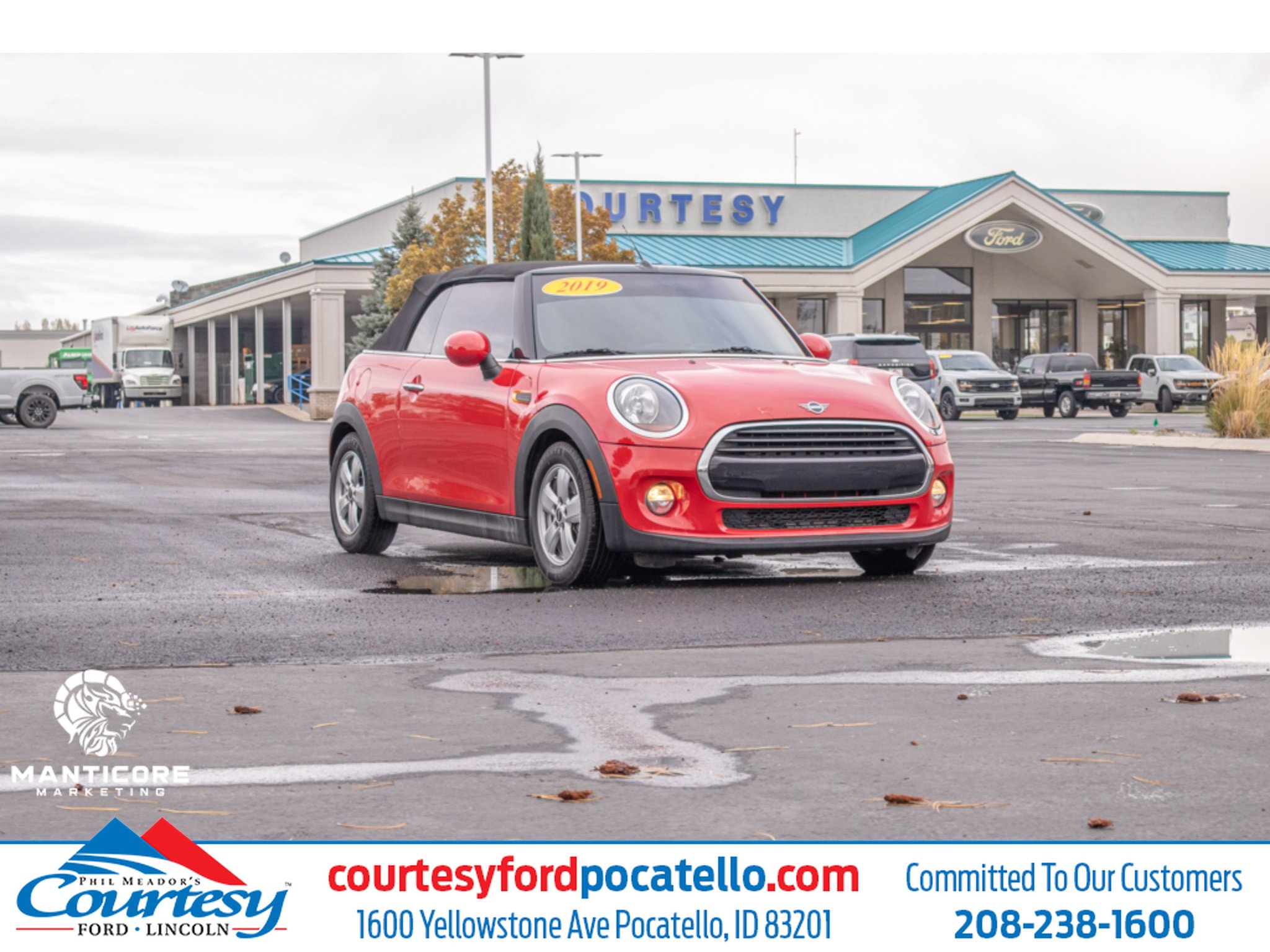 Used 2019 MINI Cooper Convertible FWD image 1