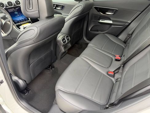 Used 2026 Mercedes-Benz GLC 300 image 13