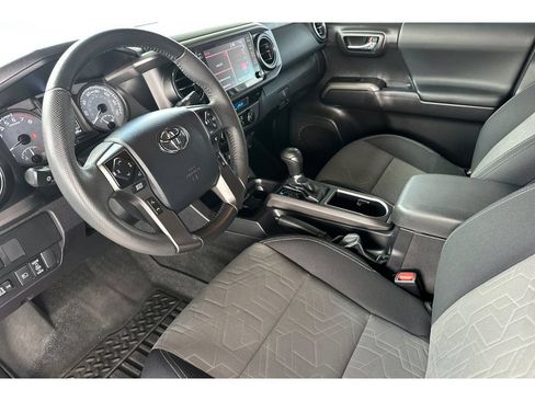 Used 2023 Toyota Tacoma TRD Off-Road AWD/4WD image 10