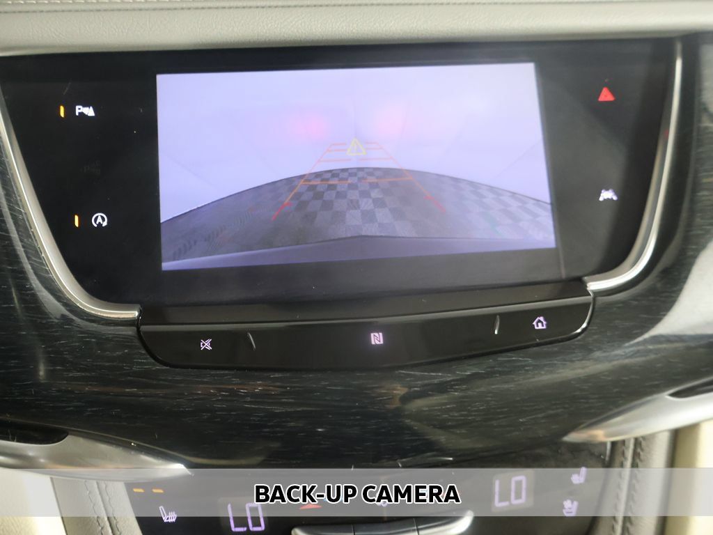 Used 2020 Cadillac XT6 Premium Luxury AWD/4WD image 7
