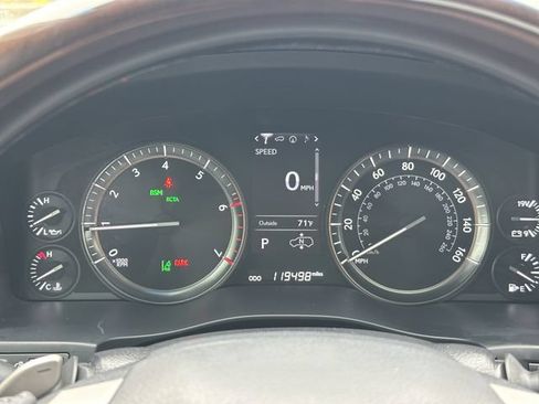 Used 2018 Lexus LX 570 4WD image 29