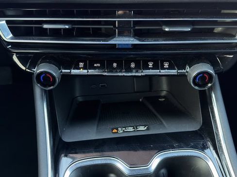 New 2026 Chevrolet Traverse LT w/ Driver Confidence Package FWD image 16