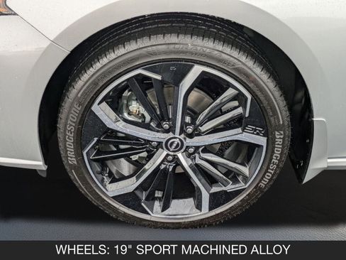 New 2025 Nissan Altima 2.5 SR image 11