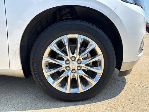 Used 2020 Buick Enclave Essence FWD image 9