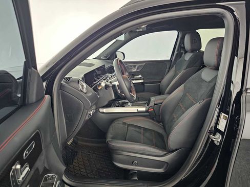 Used 2024 Mercedes-Benz GLB 250 image 20