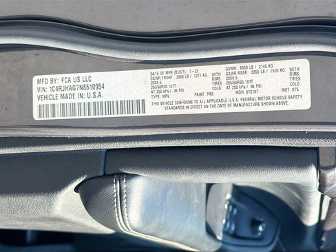 Used 2022 Jeep Grand Cherokee Altitude image 42