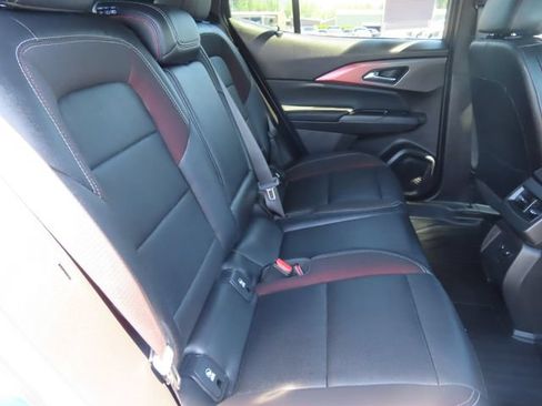 Certified 2025 Chevrolet Equinox EV RS w/ Convenience Package II AWD/4WD image 40