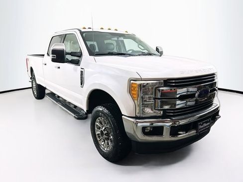 Used 2017 Ford F250 Lariat w/ Chrome Package image 1