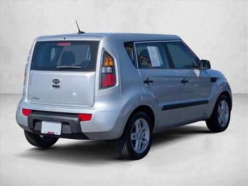 Used 2011 Kia Soul FWD image 5