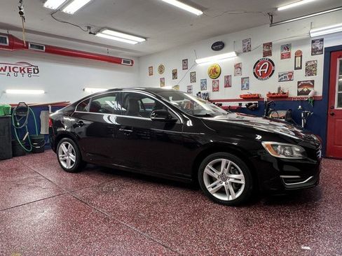 Used 2014 Volvo S60 T5 image 4
