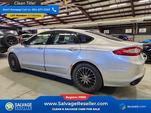 Used 2014 Ford Fusion SE w/ Equipment Group 202A FWD image 3