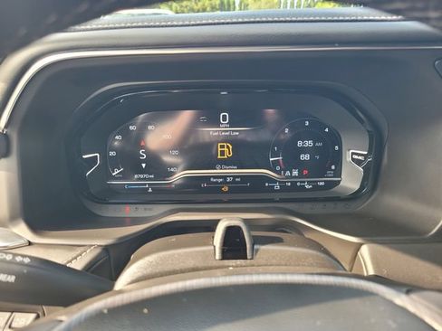 Used 2024 GMC Yukon XL Denali Ultimate AWD/4WD image 29
