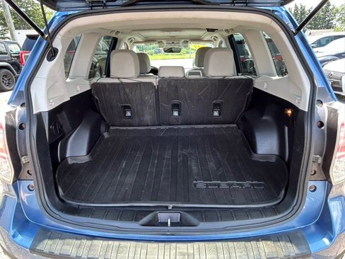 Used 2017 Subaru Forester 2.5i Limited AWD/4WD image 16