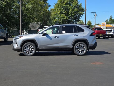 New 2025 Toyota RAV4 Limited image 6