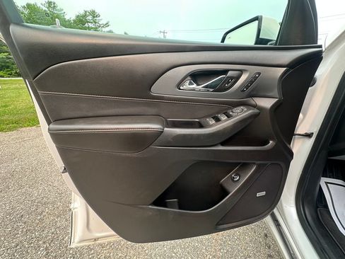 Used 2019 Chevrolet Traverse Premier AWD/4WD image 10