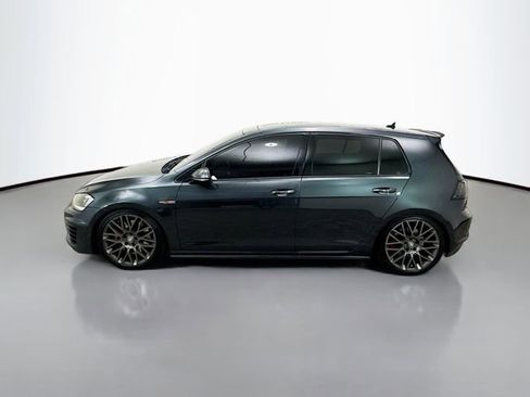 Used 2017 Volkswagen GTI SE image 4