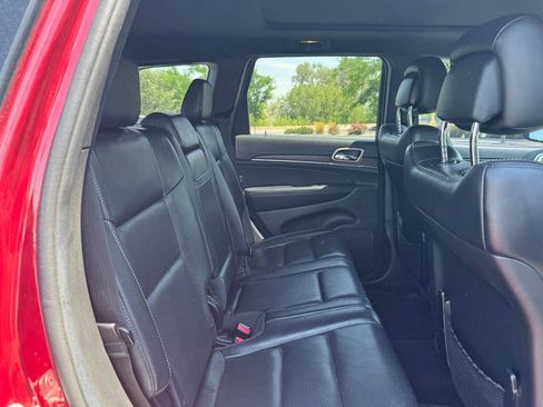 Used 2014 Jeep Grand Cherokee Limited w/ Luxury Group II AWD/4WD image 14
