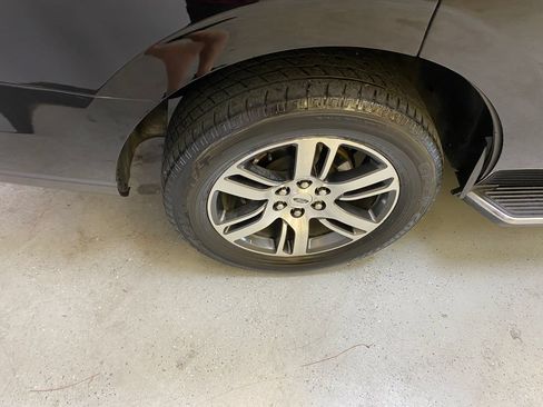 Used 2023 Ford Expedition XLT RWD image 13