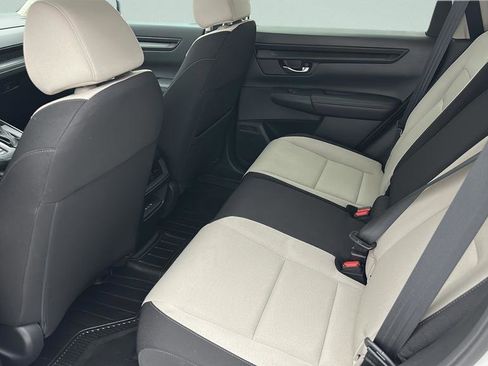 Used 2025 Honda CR-V EX image 10