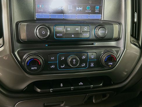 Used 2018 Chevrolet Silverado 1500 LT w/ All Star Edition image 22