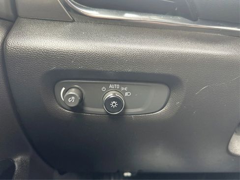 Used 2018 Chevrolet Traverse LS image 22