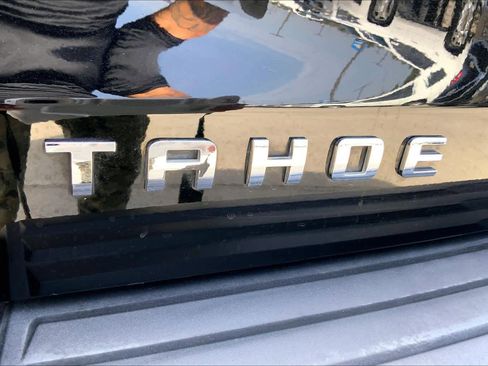 Used 2018 Chevrolet Tahoe LT image 10