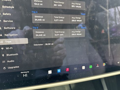 Used 2022 Tesla Model S image 8