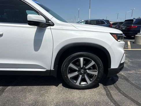 Certified 2024 Honda Pilot Touring image 15