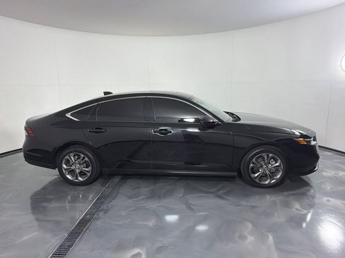 Used 2024 Honda Accord EX image 4