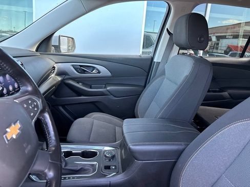 Used 2021 Chevrolet Traverse LT AWD/4WD image 6
