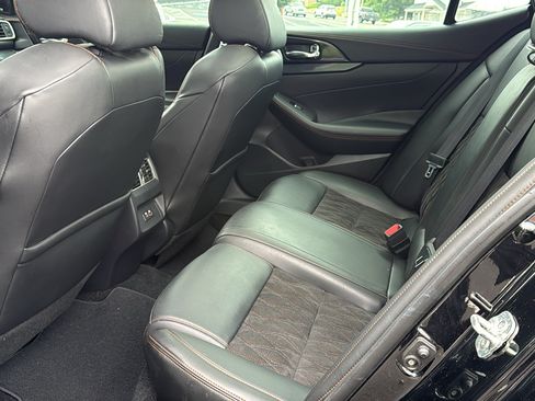 Used 2019 Nissan Maxima SR w/ Premium Package FWD image 22