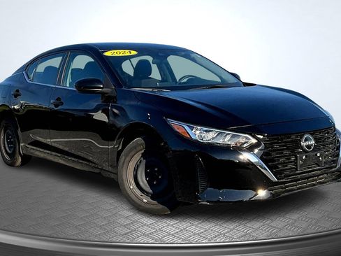 Used 2024 Nissan Sentra S w/ Trunk Package FWD image 3