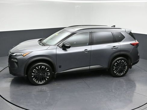 New 2026 Nissan Rogue SV image 28