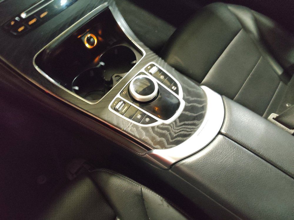 Used 2019 Mercedes-Benz GLC 300 image 26