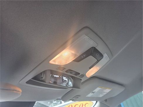 Used 2020 Toyota Sienna LE FWD image 19
