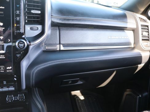 Used 2019 RAM 2500 Limited AWD/4WD image 28