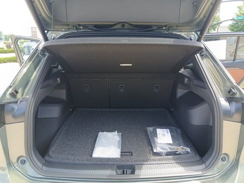 New 2026 Volkswagen Tiguan SEL R-Line AWD/4WD image 23