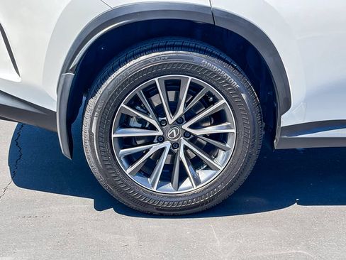 Used 2024 Lexus NX 250 FWD image 10