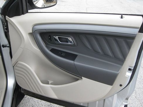 Used 2011 Ford Taurus SEL w/ 201A Rapid Spec Order Code image 32