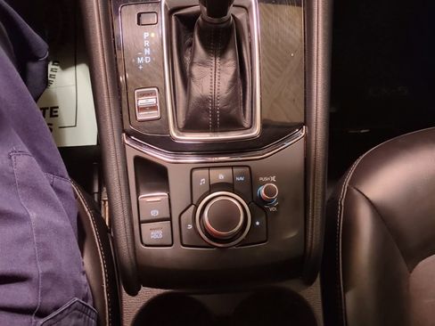 Used 2020 MAZDA CX-5 Touring image 19