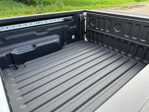 New 2025 Ford Maverick Lobo image 16