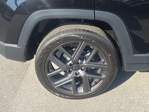 New 2026 Jeep Compass Latitude AWD/4WD image 6