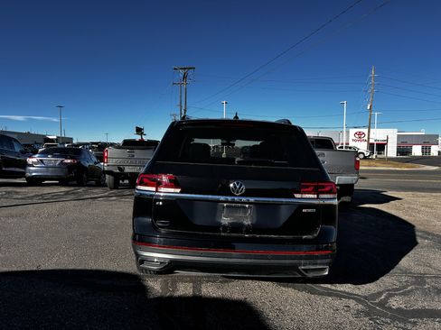 Used 2022 Volkswagen Atlas SE image 4